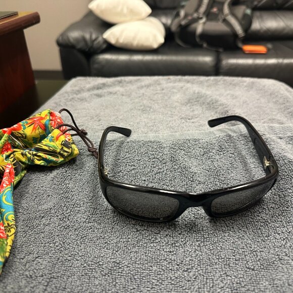 Maui Jim Wrap around glasses - Picture 1 of 4